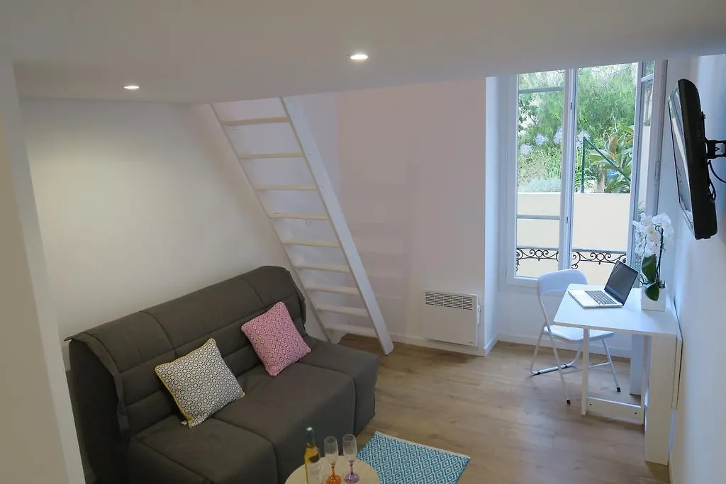 Nice Cosy Studio Hotel Apartment