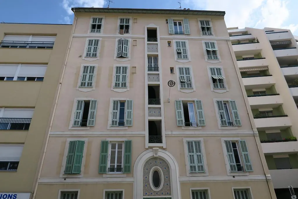 Nice Cosy Studio Hotel Apartment